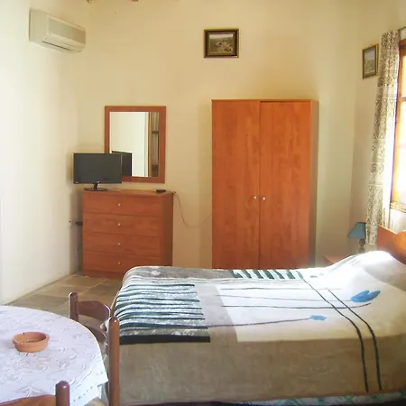 Εξοχικό σπίτι Aristos Houses Καλαβασός