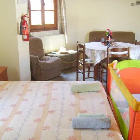 Aristos Houses * Καλαβασός